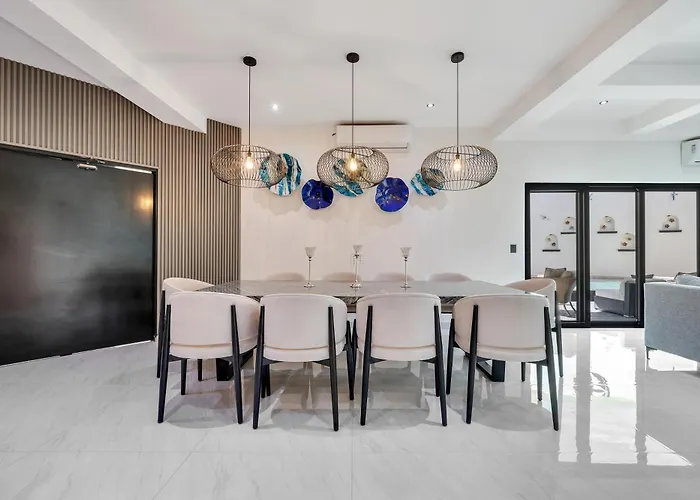 Сasa de vacaciones #marbella Lane - Premium Ocean View & Pool