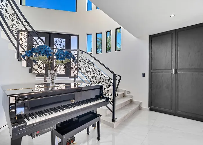 Сasa de vacaciones #marbella Lane - Premium Ocean View & Pool